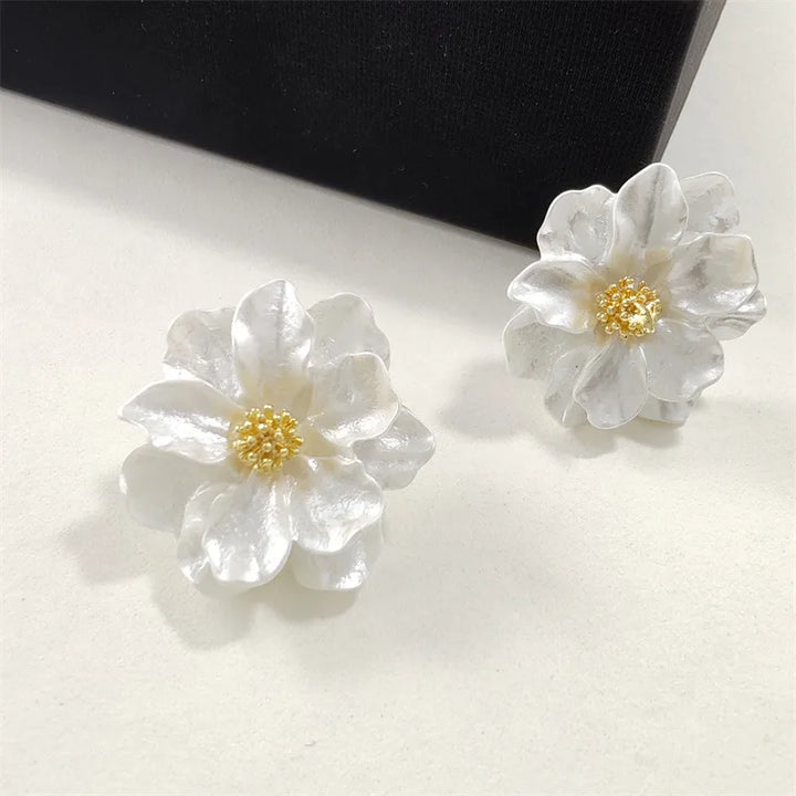Elegant White Acrylic Floral Stud Earrings