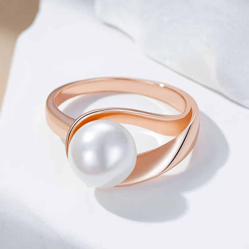 Exclusive Rose Gold Pearl Geometric Ring