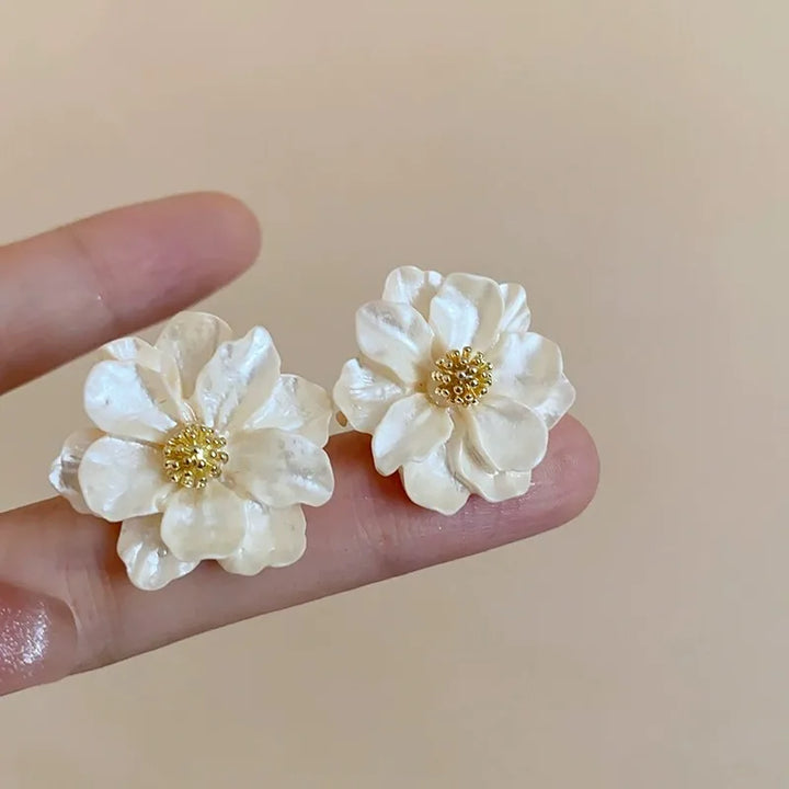 Elegant White Acrylic Floral Stud Earrings